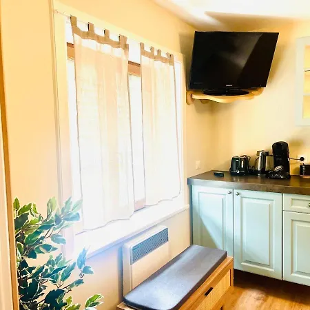 Cosy Avec Grand Terrasse Et Parking דירה *